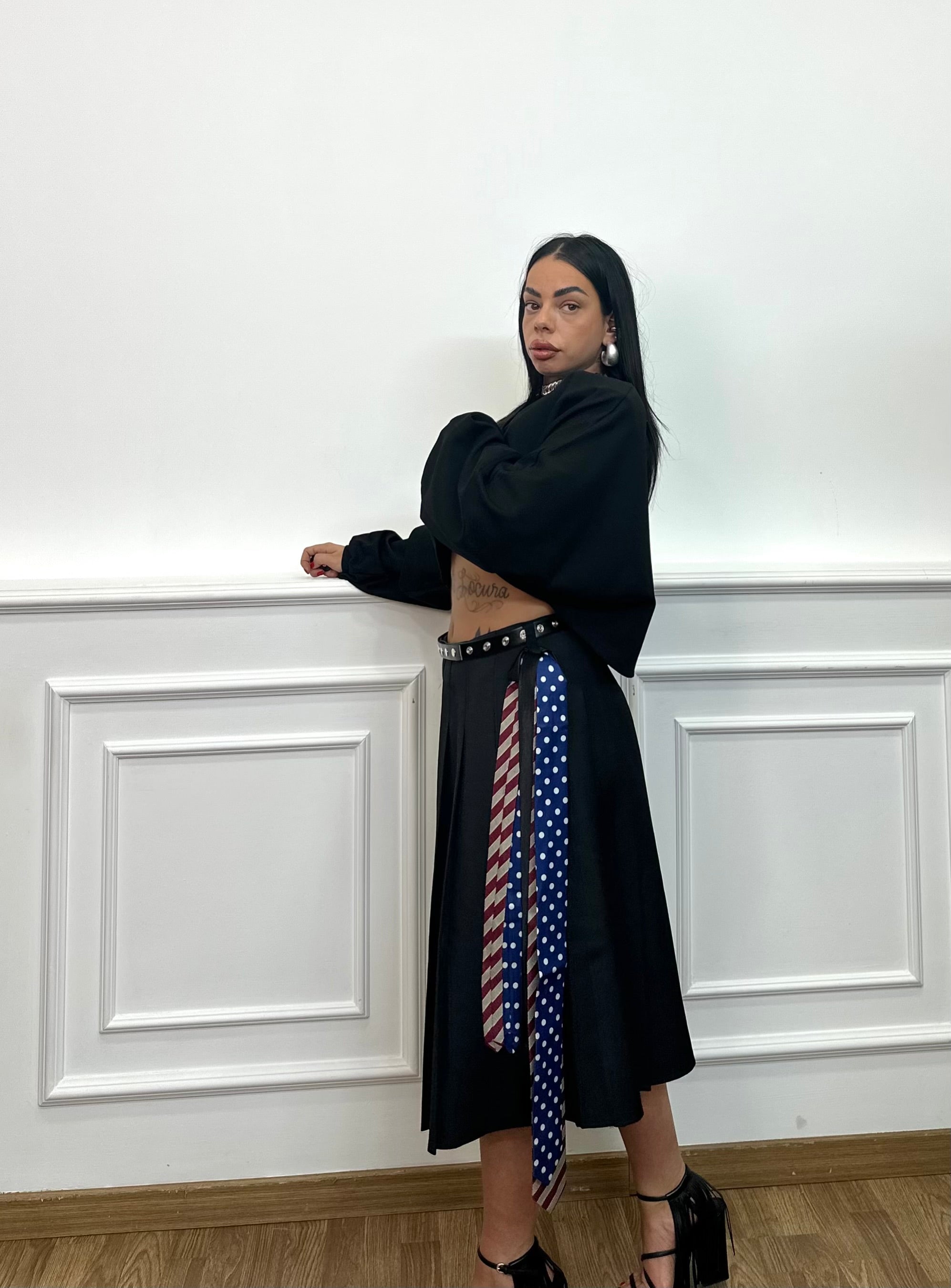 Gonna plisset con cravatte